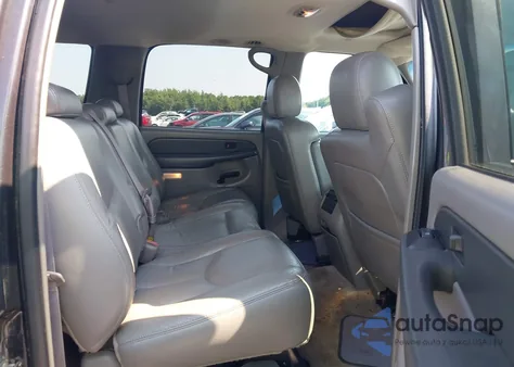 2003 Chevrolet Suburban K1500 from USA, damaged, VIN 3GNFK16TX3G341053